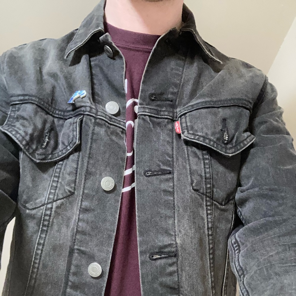 Black Levi’s Denim Jacket - Picture 3 of 8